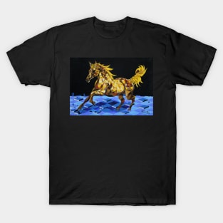 Golden horse found in my dreams T-Shirt